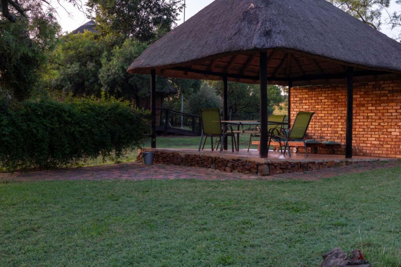 Olive Tree Farm Bed & Breakfast มากาลีสเบิร์ก ภายนอก รูปภาพ